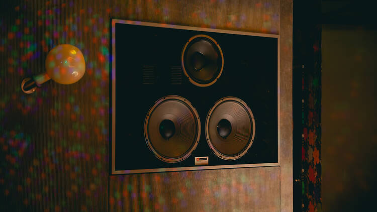 Hi-Fi Disco Bar Chaos