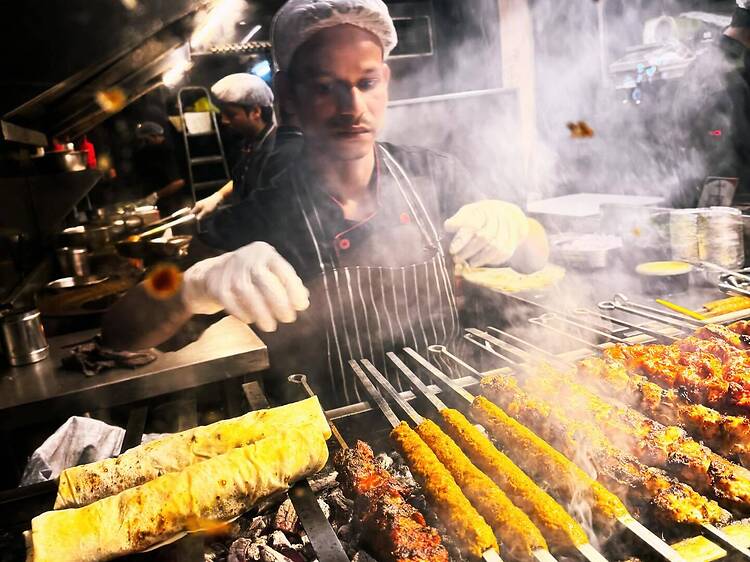 Salim’s Shahi Sigid | Late Night Street Eats