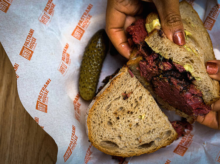Kau Pastrami House: uma casa que leva o pastrami a sério