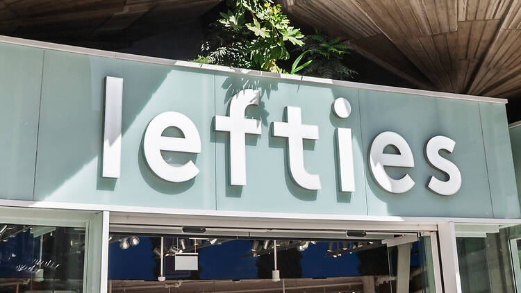 Lefties, clothing shop in Spain
