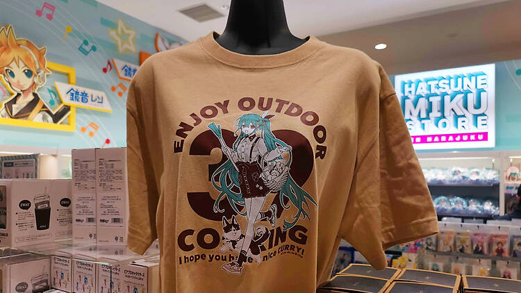 Hatsune Miku store T-shirt