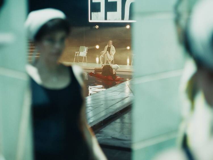 6.5. Peter asui talossa