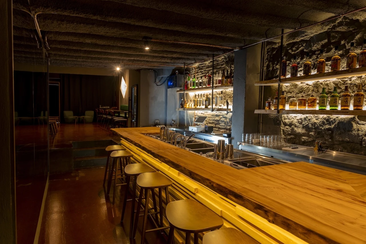 Mugi, barra  de cocteler&iacute;a japonesa 