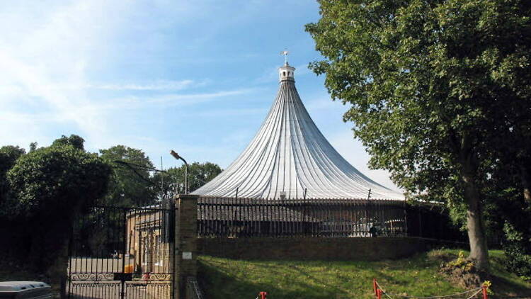 This iconic abandoned south London building, which was designed by a famous architect, is up for sale