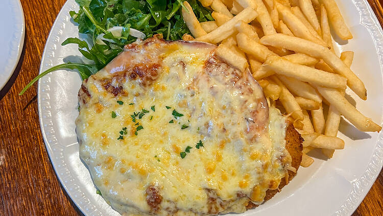 Chicken parma at the Beehive Hotel.