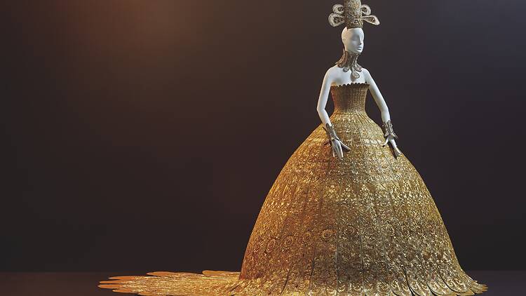 1. O dourado é a mais aspiracional das cores, tanto na arte como na moda