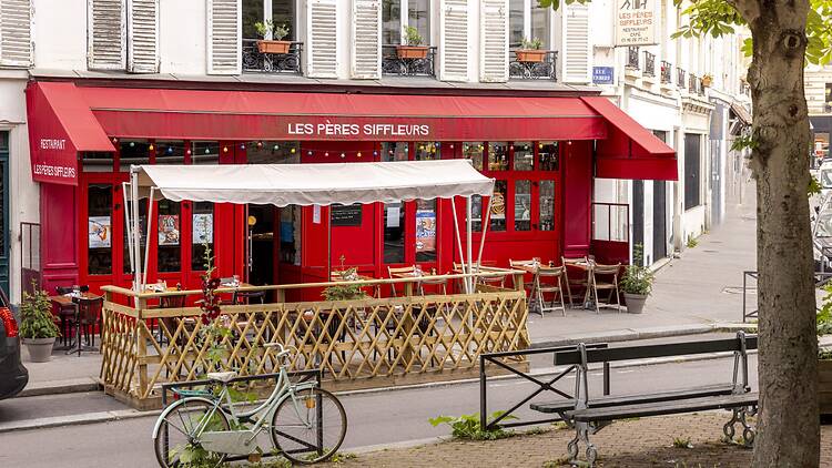 Les Pères Siffleurs