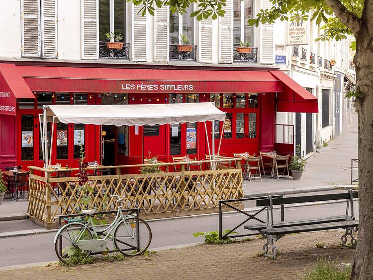 Les Pères Siffleurs