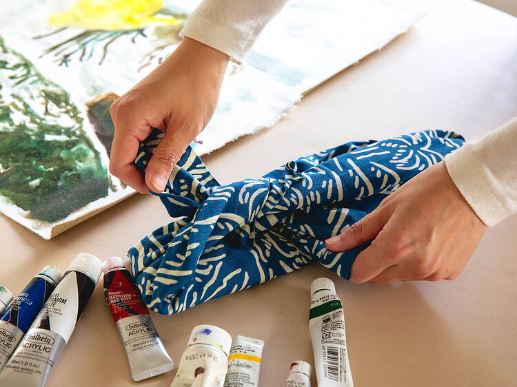 Kaoru Hoshino, artist