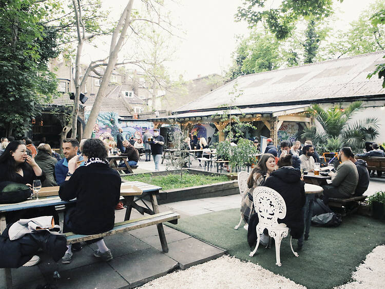 Fox & Firkin