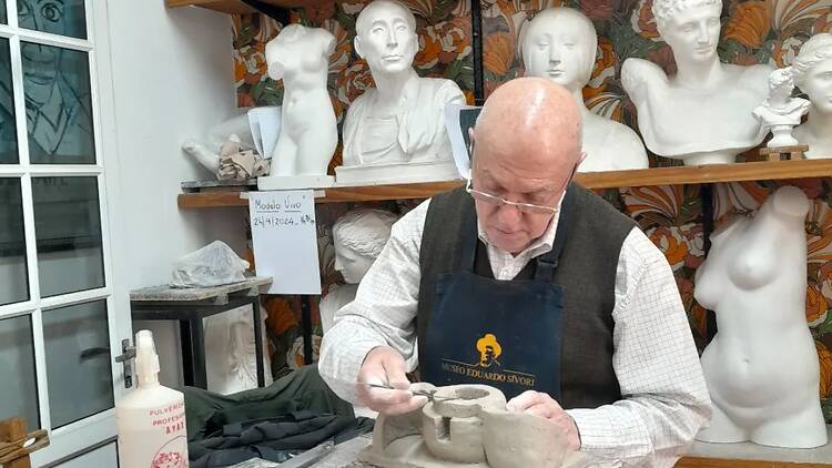 6. Taller de dibujo y escultura