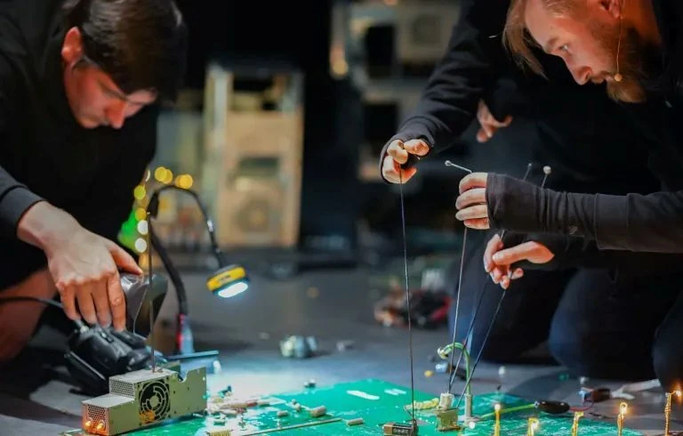 The Big Bang. Klaipėda Puppet Theatre