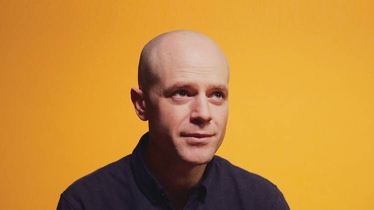 David Elms Describes a Room