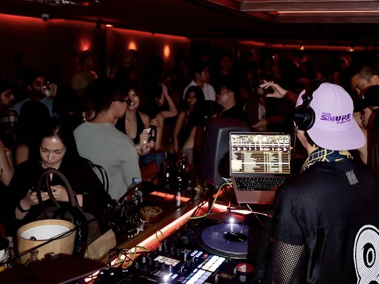 Start with Thai-led cocktails at Thaipioka