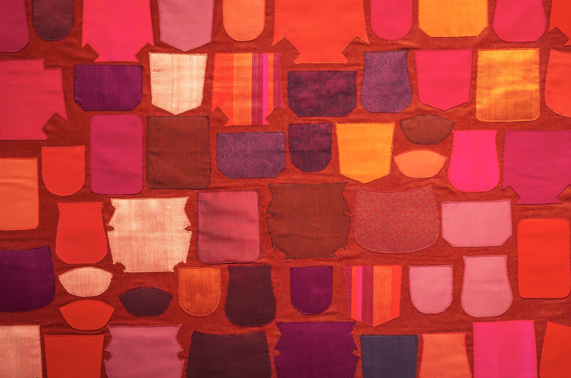 Sales de l&rsquo;exposici&oacute; Estats canviants de l&rsquo;artista Kapwani Kiwanga, guanyadora del premi Joan Mir&oacute; 2025. Fundaci&oacute; Joan Mir&oacute;. 