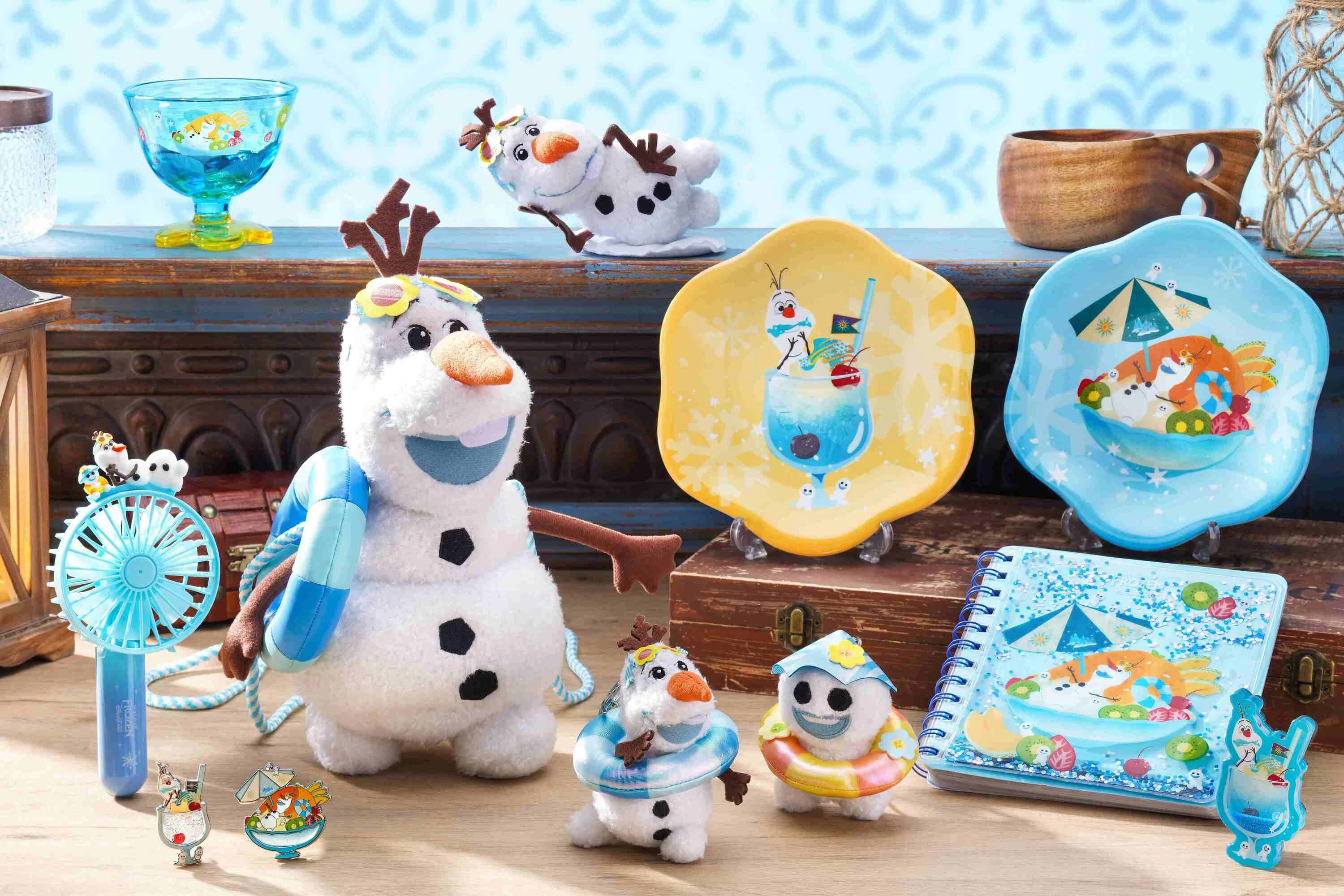 Hong Kong Disneyland Olaf robot