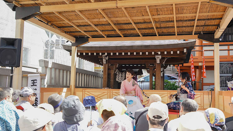 Kagurazaka Street Stage O-edo Tour