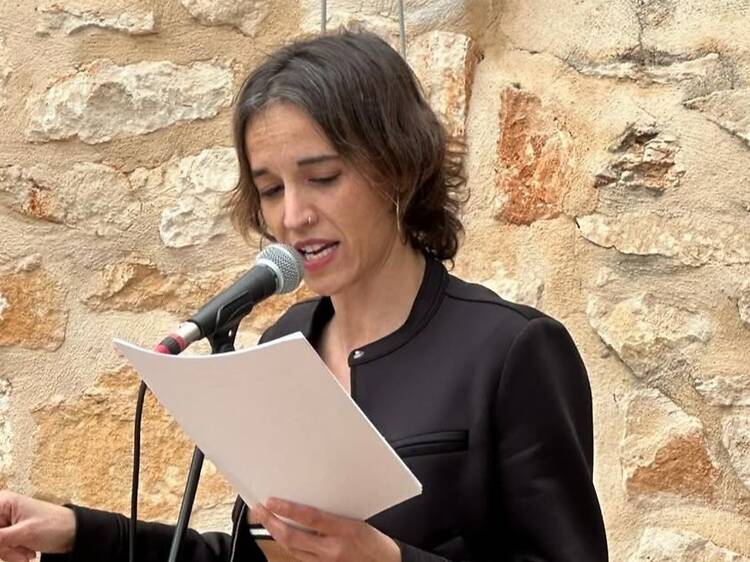 Blanca Llum Vidal y otros poetas recitarán en la plaza de la Virreina de Gràcia, en un acto gratuito y abierto a todo el mundo