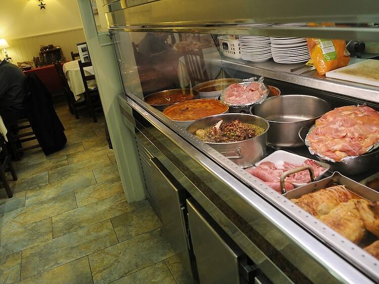Un histórico restaurante de Barcelona, en peligro por culpa de los jabalíes y el cierre de Collserola