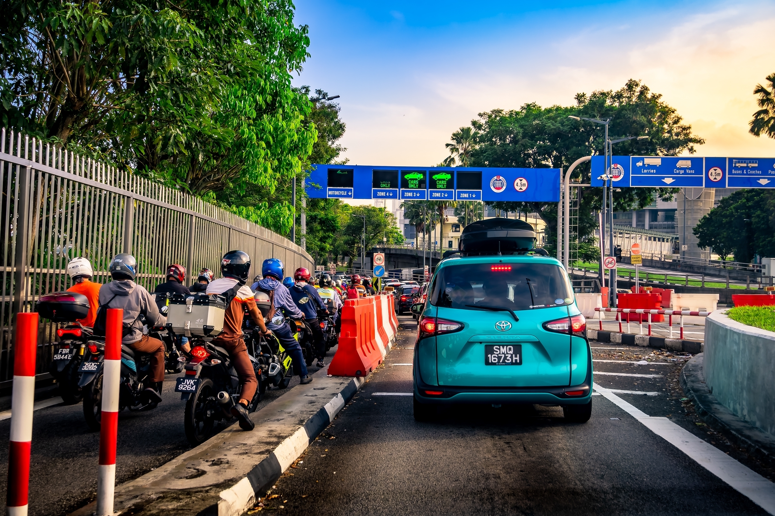 Cross-border taxis can now drop you anywhere in Singapore and JB