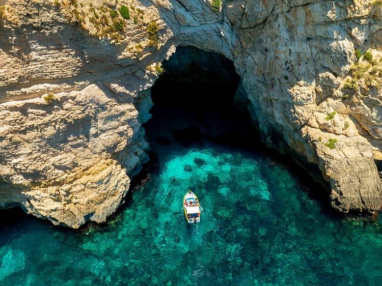 2. Blue Grotto 2. Blue Grotto