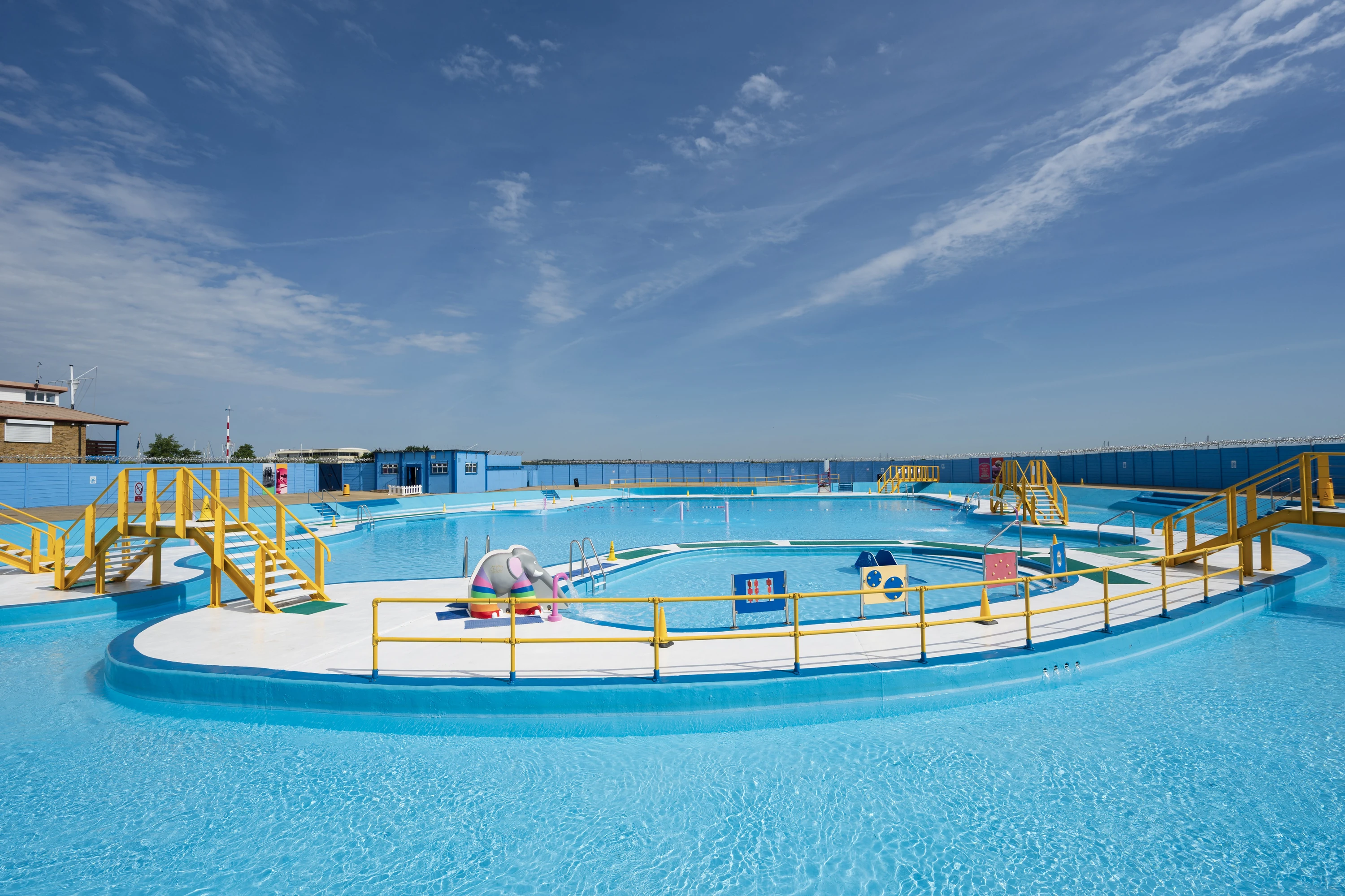 Gillingham lido with no visitors