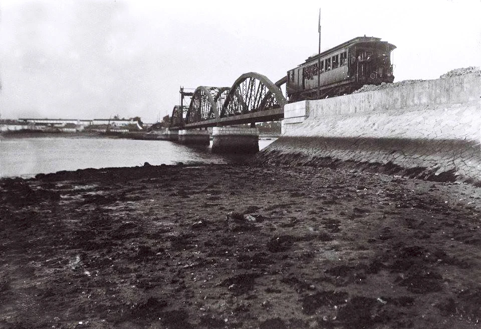 Antiga ponte entre Barreiro e Seixal