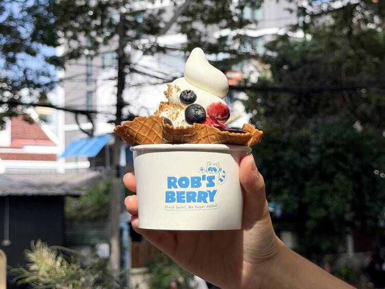 Natural frozen yoghurt at Rob’s Berry