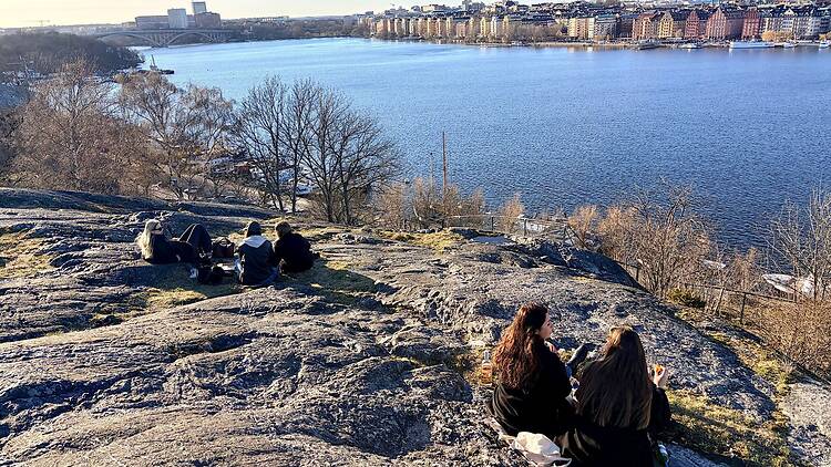 Or have a sunset picnic at Skinnarviksberget