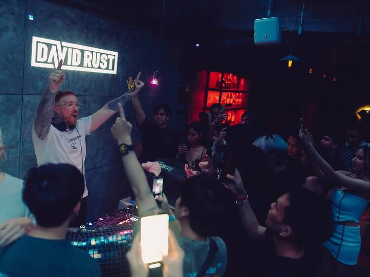 Liquid Room