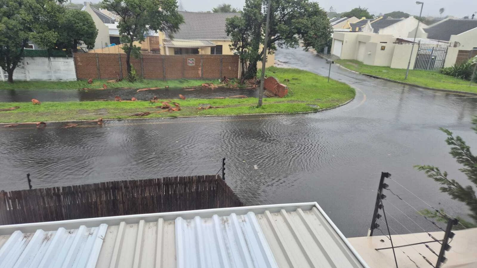 Flooding in Bergvliet. 