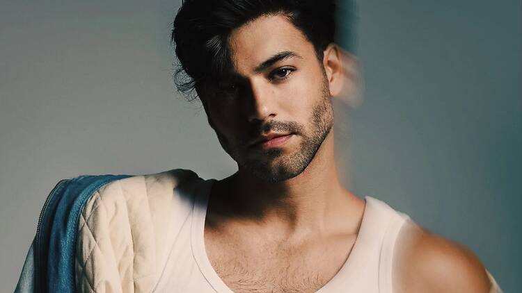 Agoney. Agoney.