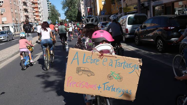 Kidical Mass Lisboa, de Alvalade a Sete Rios Kidical Mass Lisboa, de Alvalade a Sete Rios