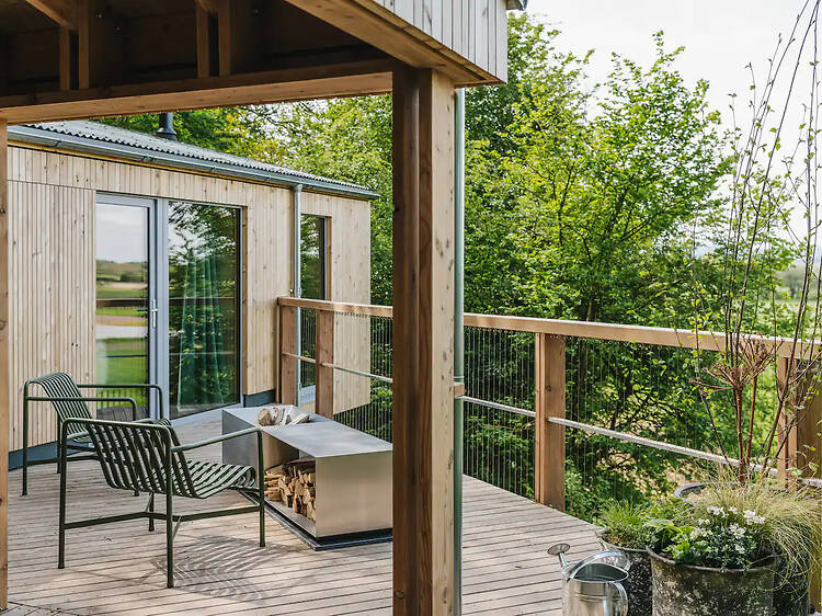 Elmore Wild Treehouses, Gloucester