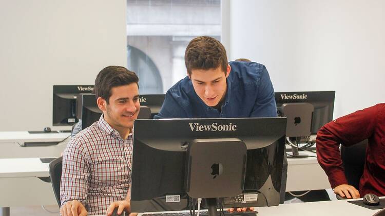 Video Editing & Motion Graphics Certificate