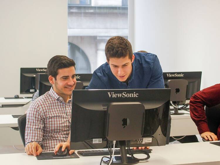 Video Editing & Motion Graphics Certificate