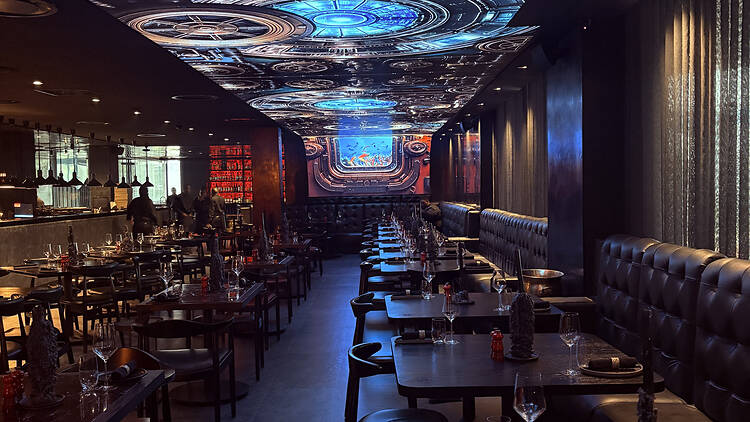Sinn restaurant interior