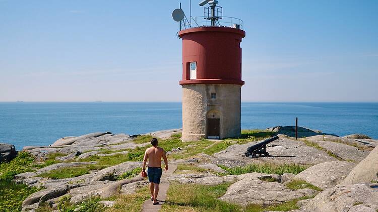 Visit Evert Taube’s childhood home on the island of Vinga Visit Evert Taube’s childhood home on the island of Vinga