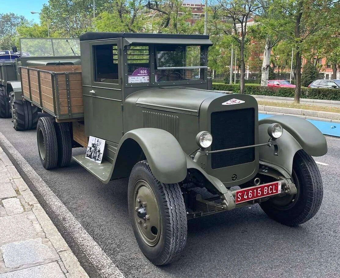 Gran Desfile de Veh&iacute;culos Hist&oacute;ricos. Fundaci&oacute;n Eduardo Barreiros