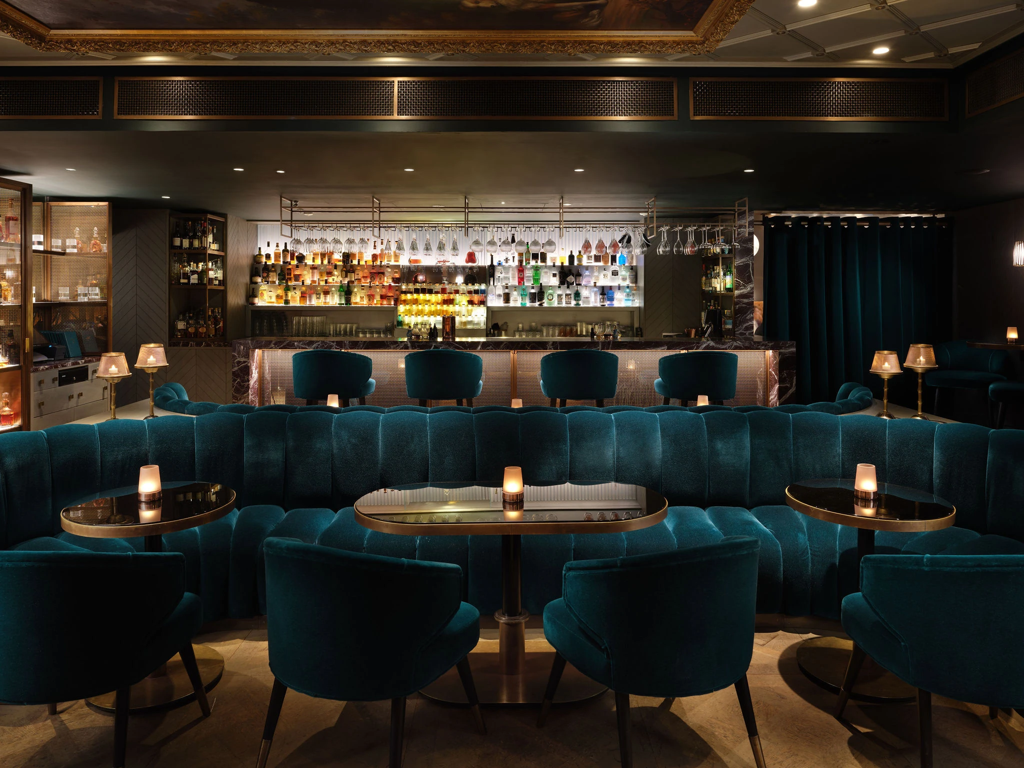 St James Bar, London