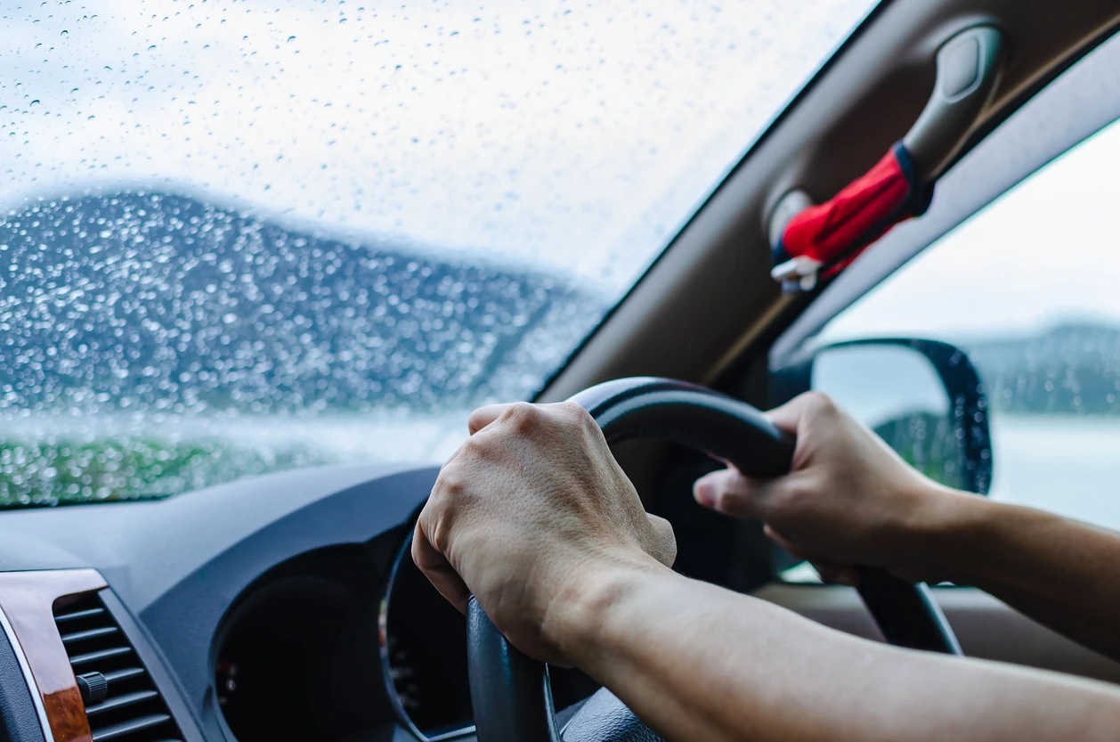 Driving in bad weather conditions