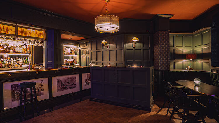 135 Bar & Lounge 135 Bar & Lounge