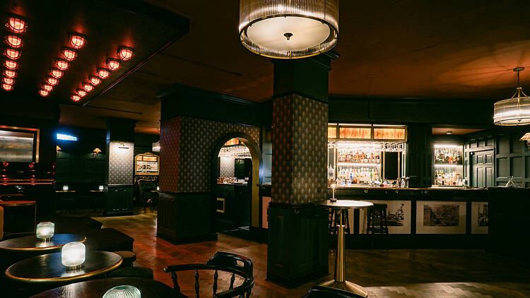 135 Bar & Lounge 135 Bar & Lounge