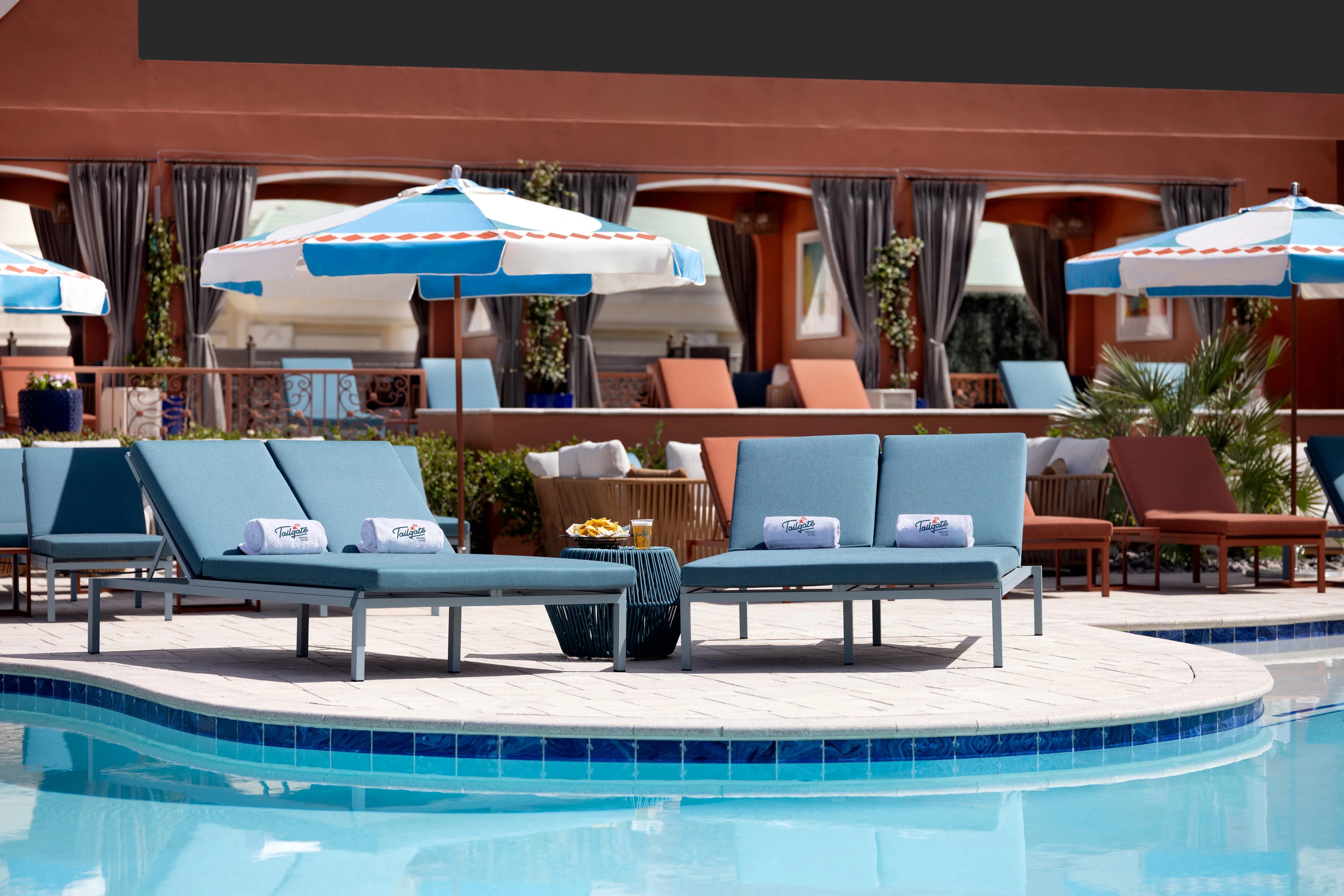 tailgate beach club