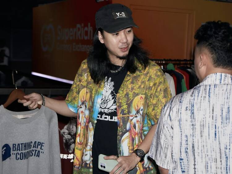 หลบแดดแล้วลงใต้ดินไปเดินช็อปไอเทมเท่ๆ ในตลาดวินเทจติดแอร์