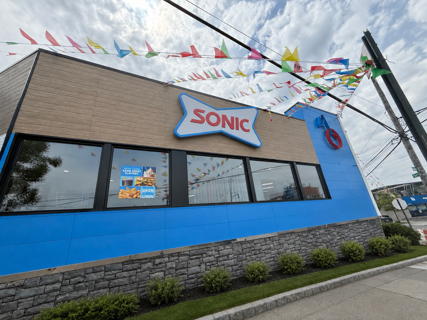 Beloved drive-in fast food chain Sonic just debuted a new location in the Bronx