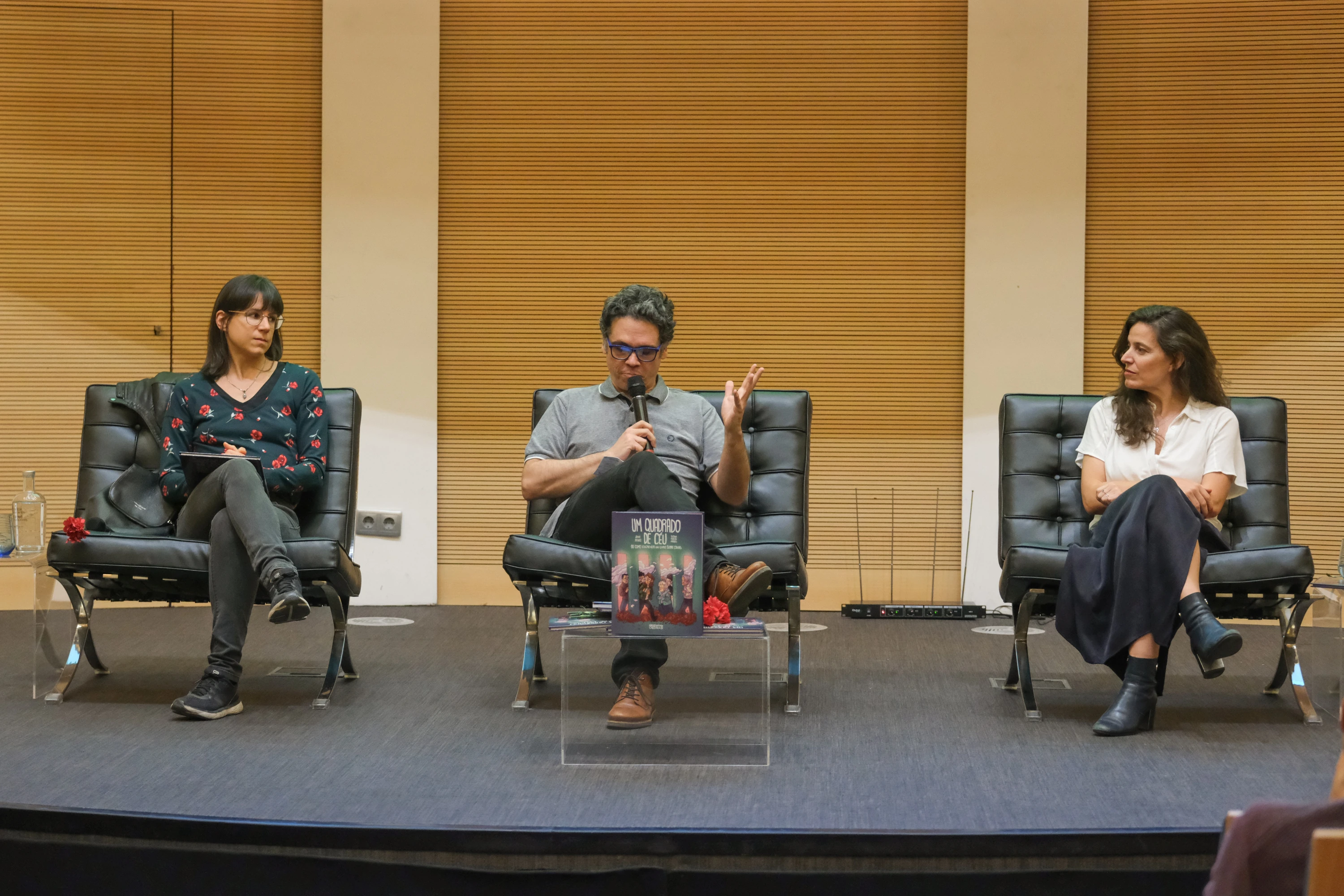 Lan&ccedil;amento da novela gr&aacute;fica &ldquo;Um Quadrado do C&eacute;u&rdquo; com Sus