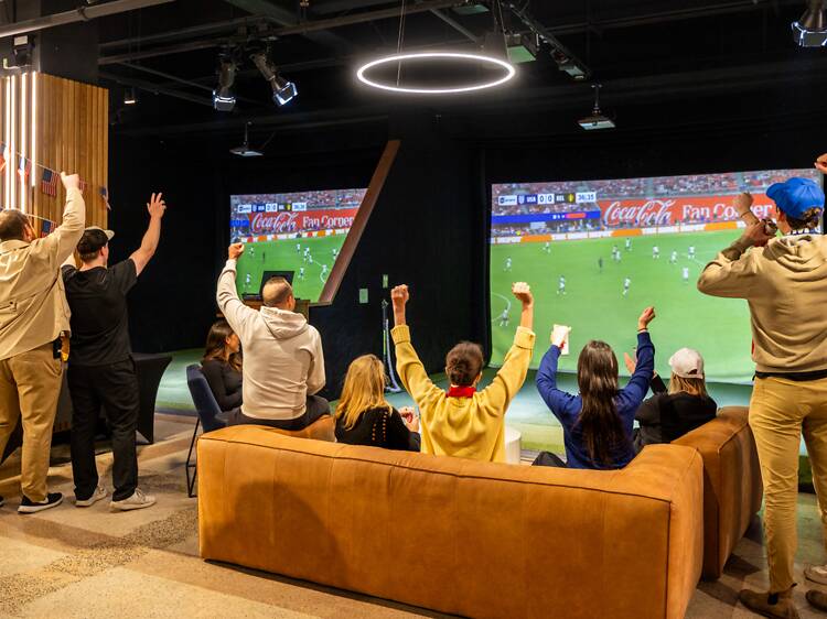 5 reasons why Five Iron Golf is the ultimate World Cup hangout