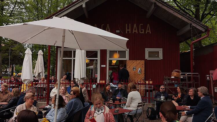 17.6. Español en la Terraza, Casa Haga