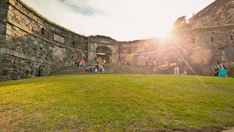 Kustaanmiekka and the King’s Gate